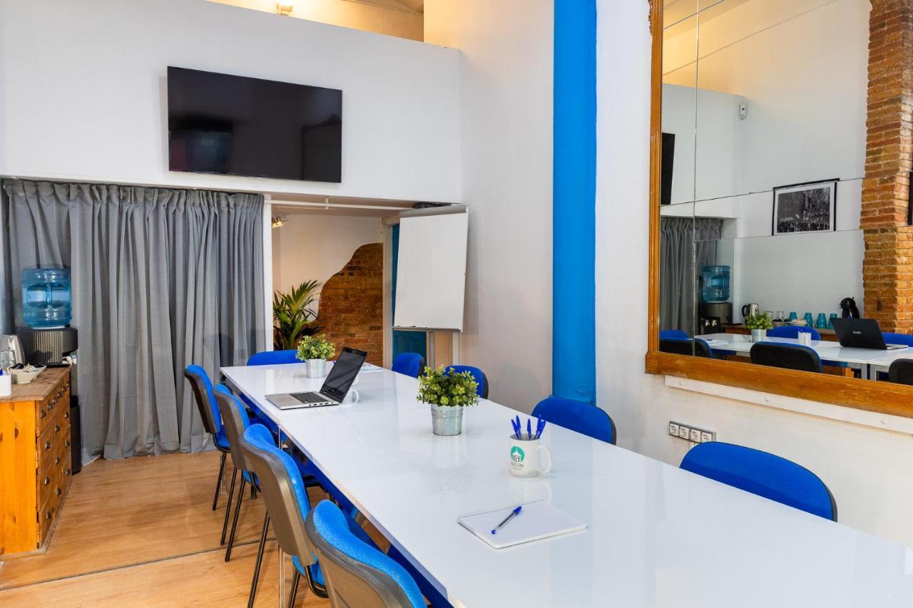 Апартаменты Key Barcelona Housing Экстерьер фото